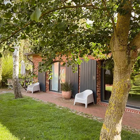 Appartement Drei Hof Himmelgruen Saal